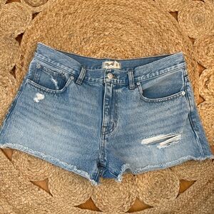 Madewell low rise boyfriend short size 28